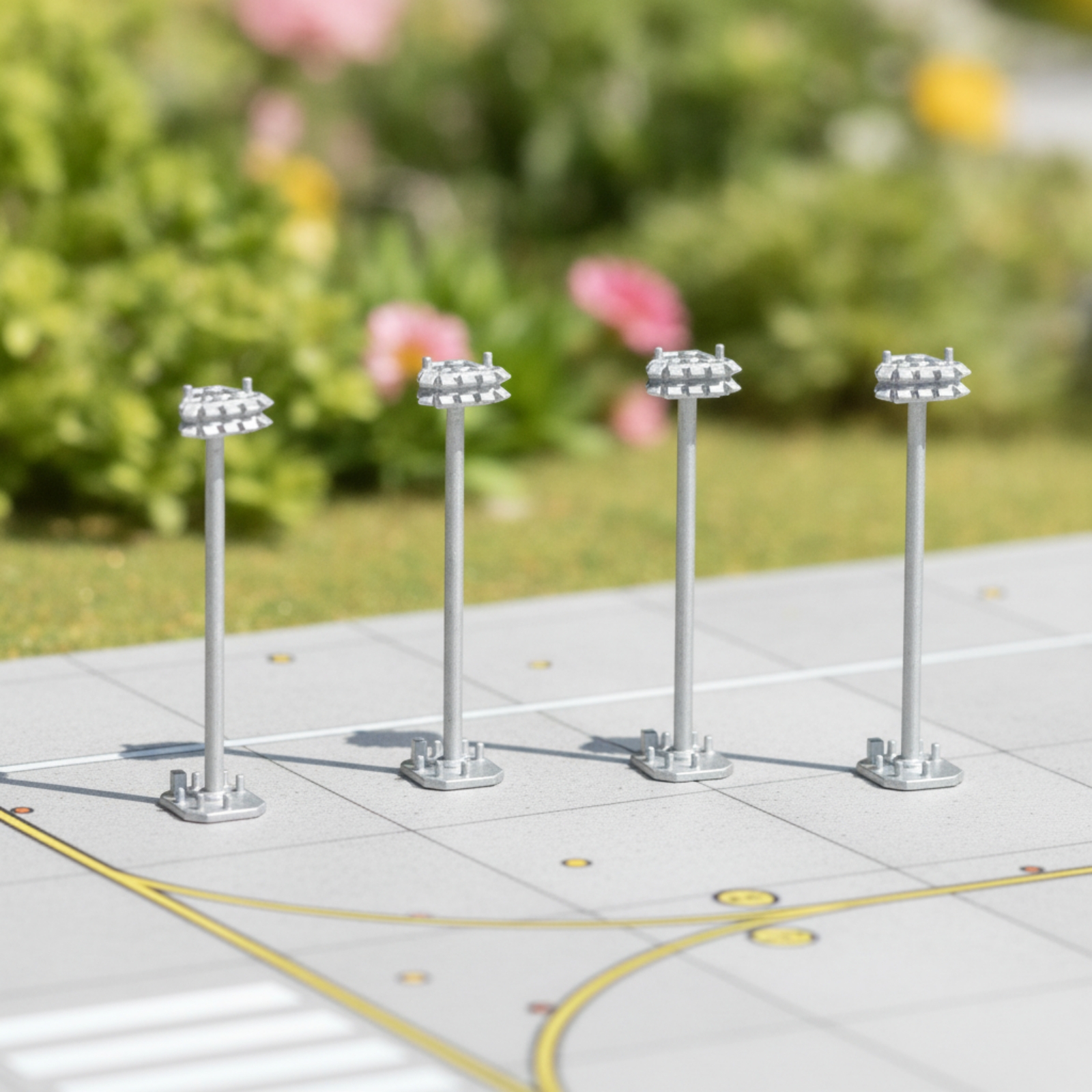 Modern Airport High-pole Flood - Decor Lighting Floor Lamps 리뷰 및 가격